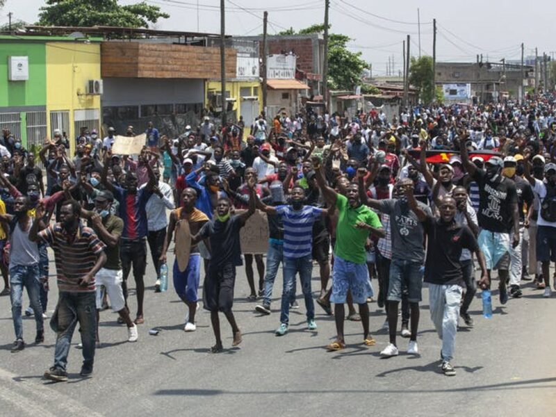 Young Angolans protest for better living conditions in the capital Luanda in 2020. EFE-EPA
