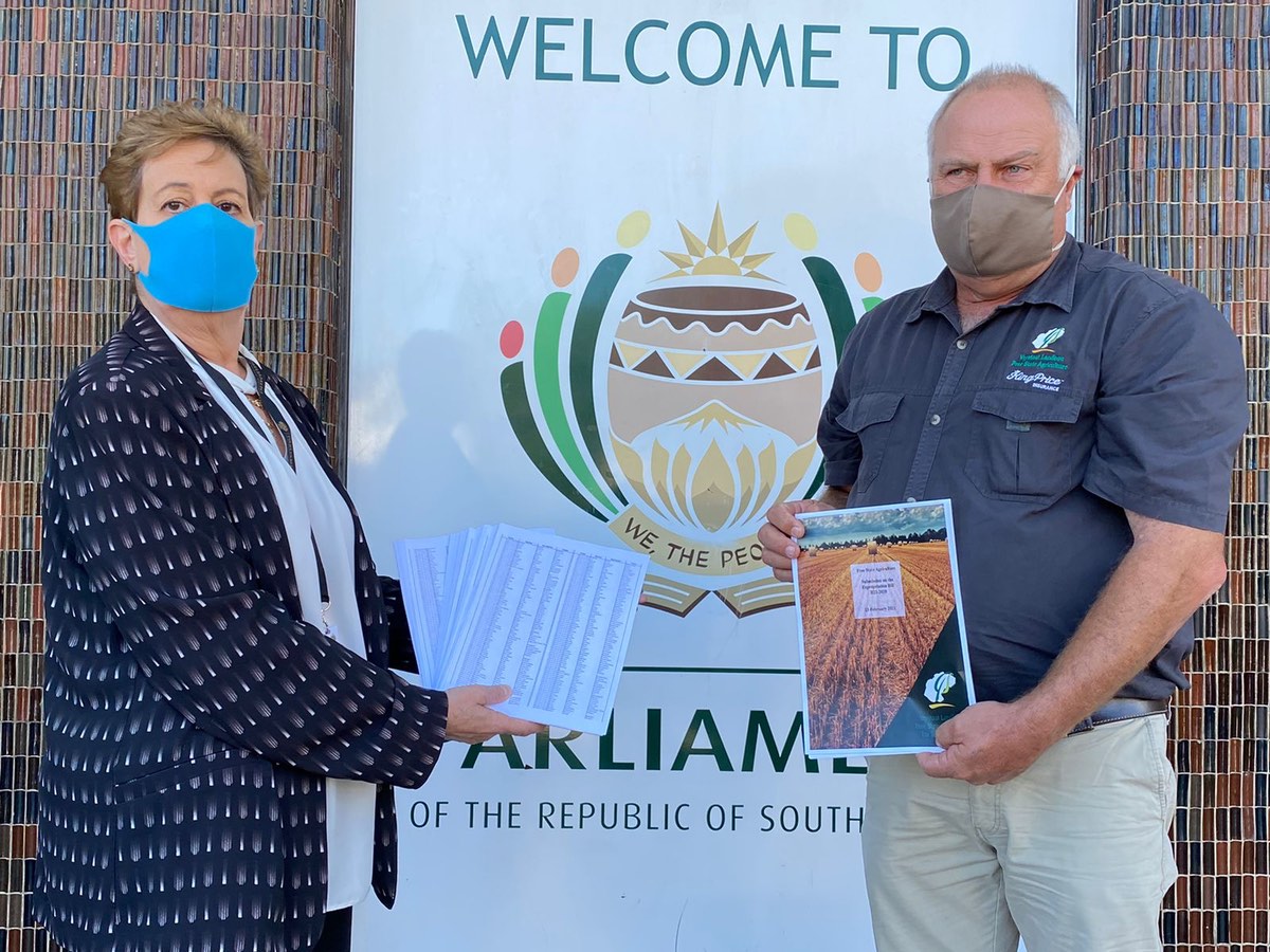 At Parliament, the Free State Agricultural Union handed over 85 000 objections to the Democratic Alliance (DA) against the Expropriation Bill, 23 Feb 2021.