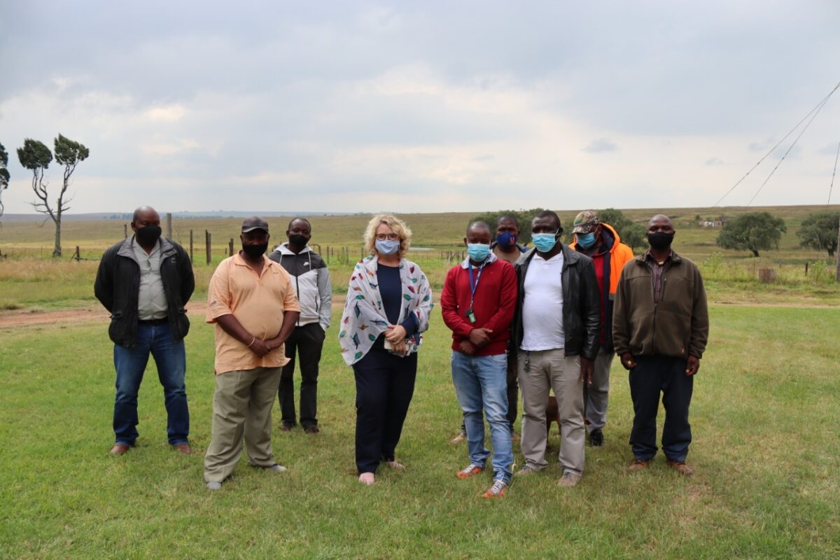 DA's Annette Steyn MP, with farmers of Gert Sibande District, Mpumalanga.