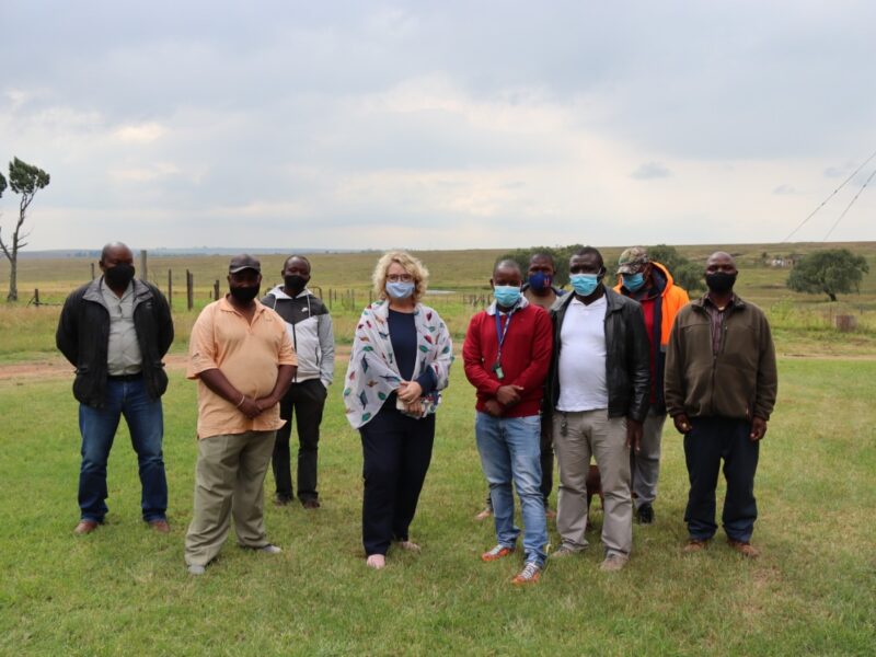 DA's Annette Steyn MP, with farmers of Gert Sibande District, Mpumalanga.