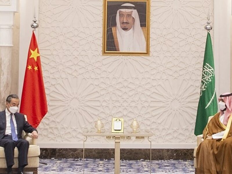 Chinese State Councilor and Foreign Minister Wang Yi, meeting with Saudi Arabian Crown Prince Mohammed bin Salman, on March 24, 2021. (MEMRI)