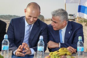 Naftali Bennett and Yair Lapid in 2017. Photo by Gershon Elinson/Flash90