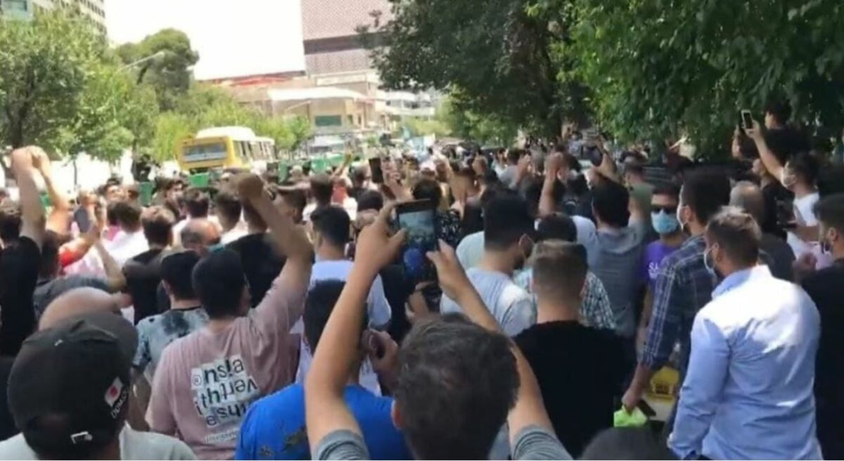 Iranians take to the streets of Tehran to protest water shortages and deteriorating economic conditions, July 26, 2021. Source: Twitter.