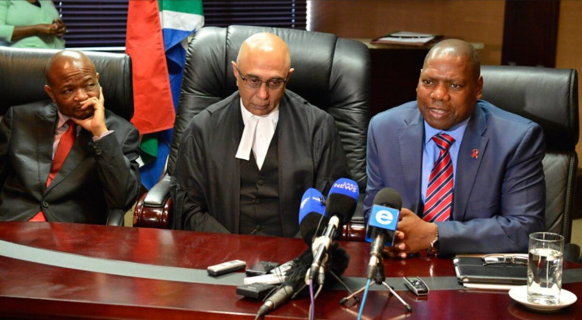 Dr Zweli Mkhize addressing media on his resignation as the KZN Premier, August 2013. Source: Gov.