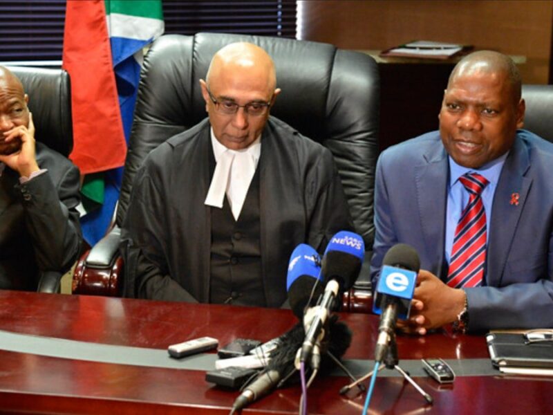 Dr Zweli Mkhize addressing media on his resignation as the KZN Premier, August 2013. Source: Gov.