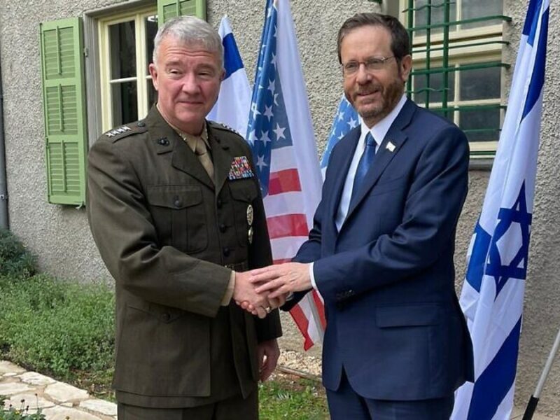 Israeli President Isaac Herzog greets commander of the United States Central Command, Gen. Kenneth McKenzie. Source: Herzog/Twitter.