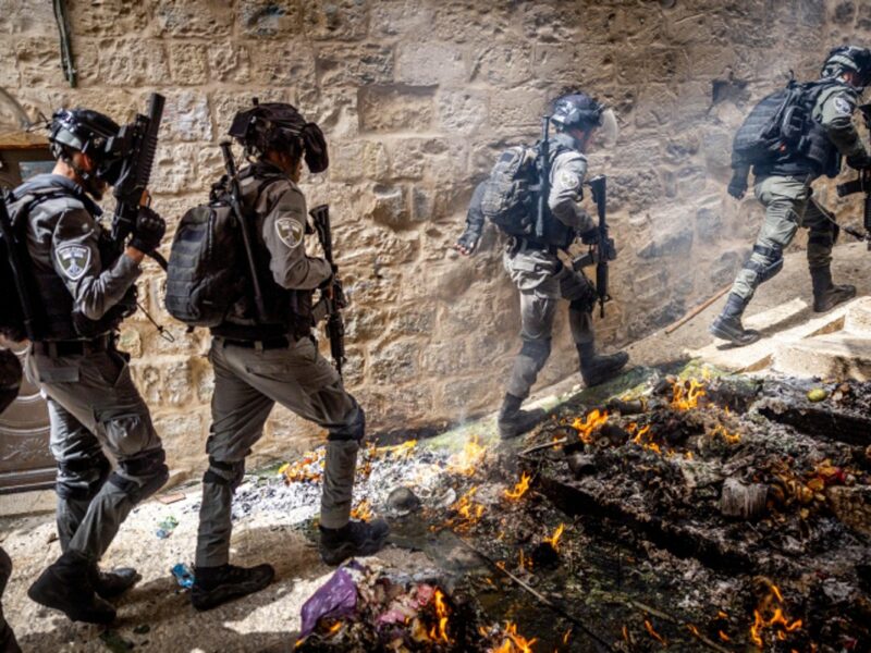 Israeli police during clashes outside the Al Aqsa Mosque, in Jerusalem's Old City on April 17, 2022. Photo by Yonatan Sindel/Flash90.