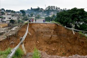 President Cyril Ramaphosa visits flood-stricken parts of KwaZulu-Natal, 13 April 2022; GovZA Flickr.