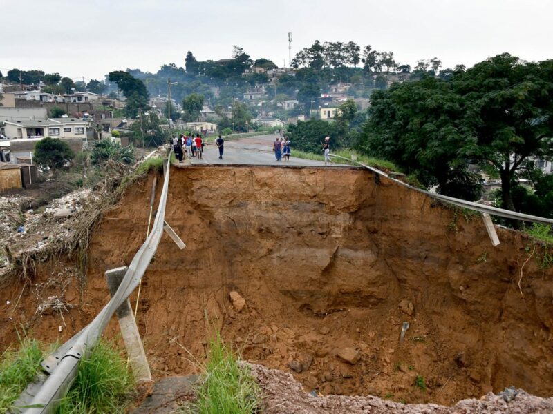 President Cyril Ramaphosa visits flood-stricken parts of KwaZulu-Natal, 13 April 2022; GovZA Flickr.
