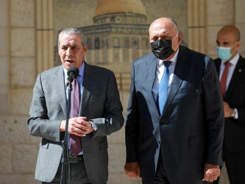 Palestinian Authority Minister Hussein al-Sheikh (left) welcomes Egyptian Foreign Minister Sameh Shoukry to Ramallah, July 24, 2021. Photo by Flash90.