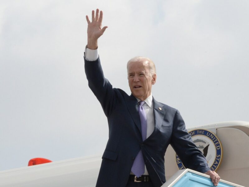 U.S. Vice President Joe Biden boards his return flight after a two-day visit to Israel and the Palestinian Authority, March 10, 2016. Credit: Matty Stern/U.S. Embassy in Israel.