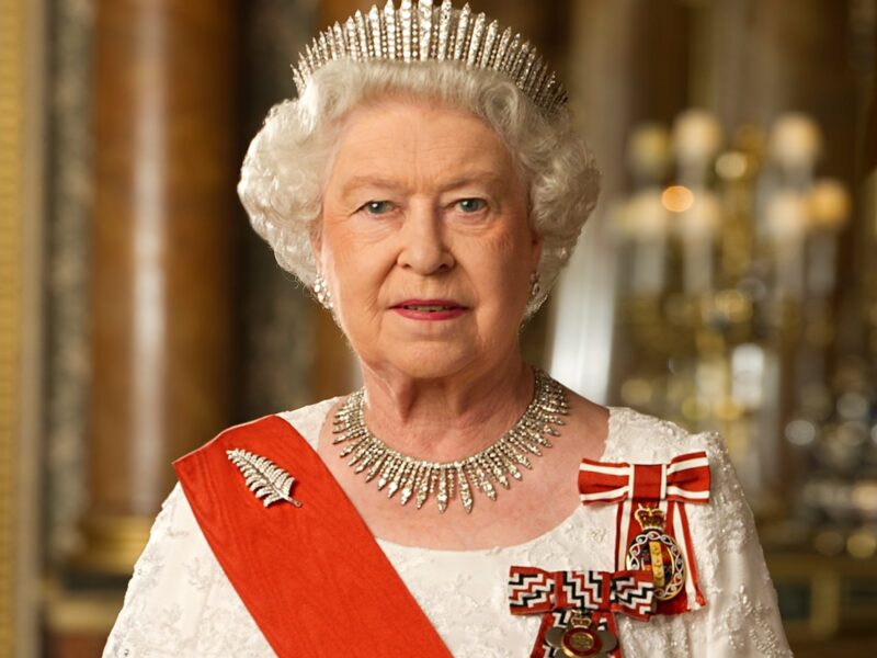 Her Majesty Queen Elizabeth II, Queen of New Zealand, in the Blue Room of Buckingham Palace. Photo by Julian Calder for Governor-General of New Zealand. Commons - https://gg.govt.nz/copyright-and-licensing