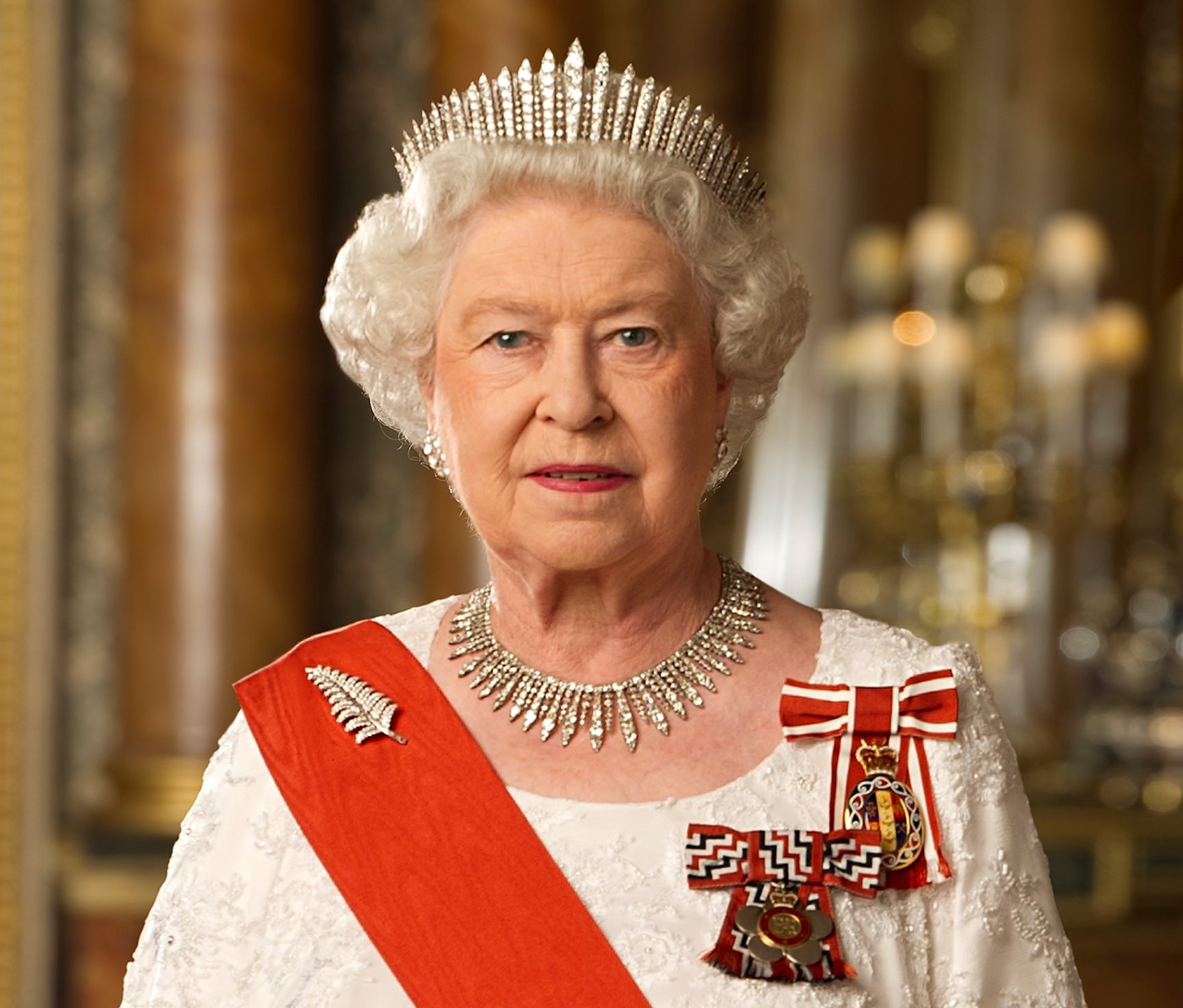 Her Majesty Queen Elizabeth II, Queen of New Zealand, in the Blue Room of Buckingham Palace. Photo by Julian Calder for Governor-General of New Zealand. Commons - https://gg.govt.nz/copyright-and-licensing