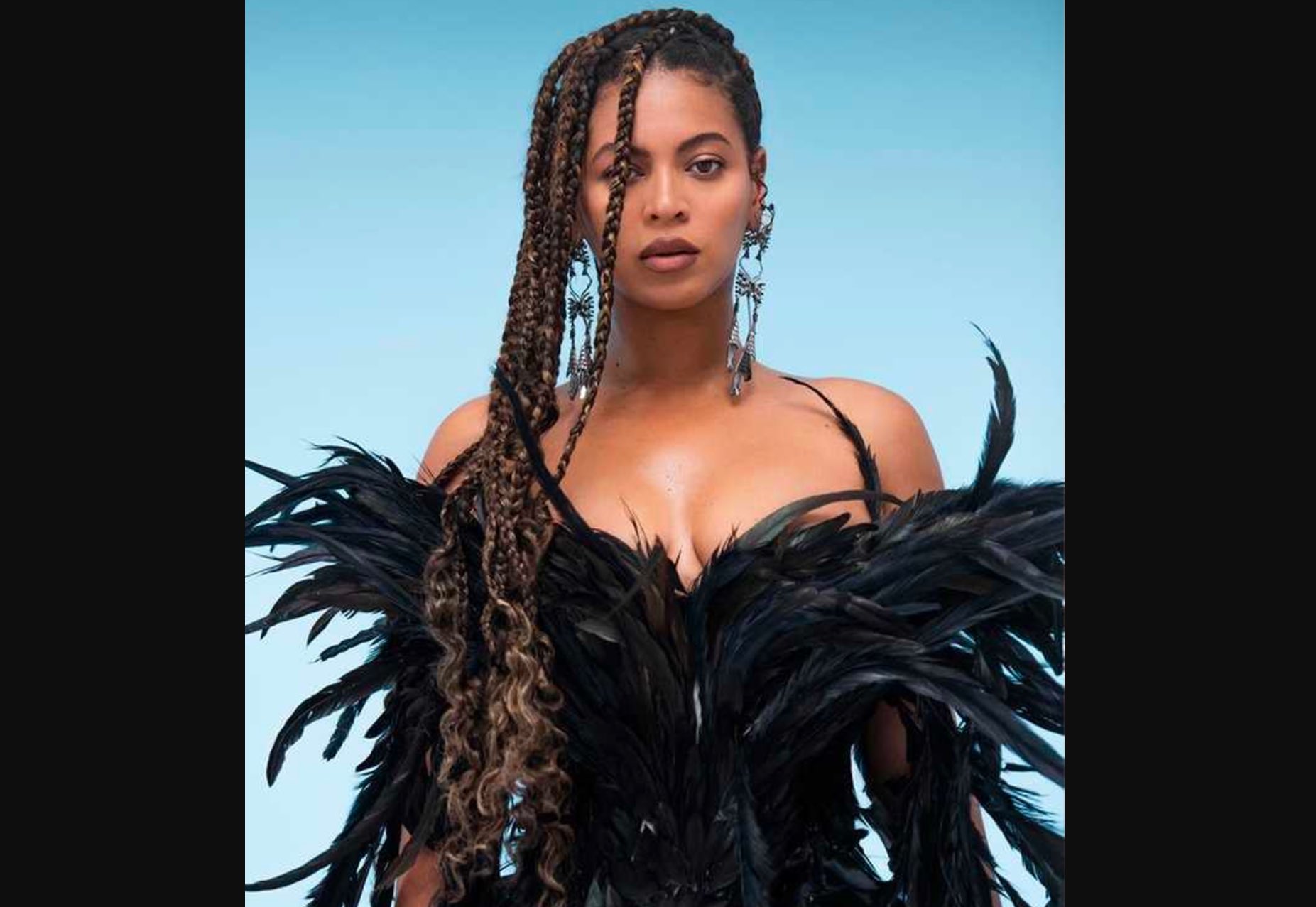 Beyoncé wears a design by Saudi designer Mohamed Ashi. July 2020. Parkwood Entertainment LLC. Commons.