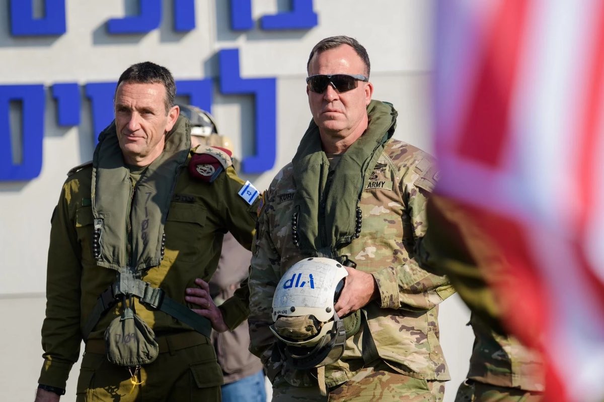 IDF Chief of Staff Lt. Gen. Herzi Halevi (left) with U.S. CENTCOM Commander Gen. Michael E. Kurilla during the "Juniper Oak" joint exercise in January 2023 in Israel. Credit: IDF Spokesperson's Unit.