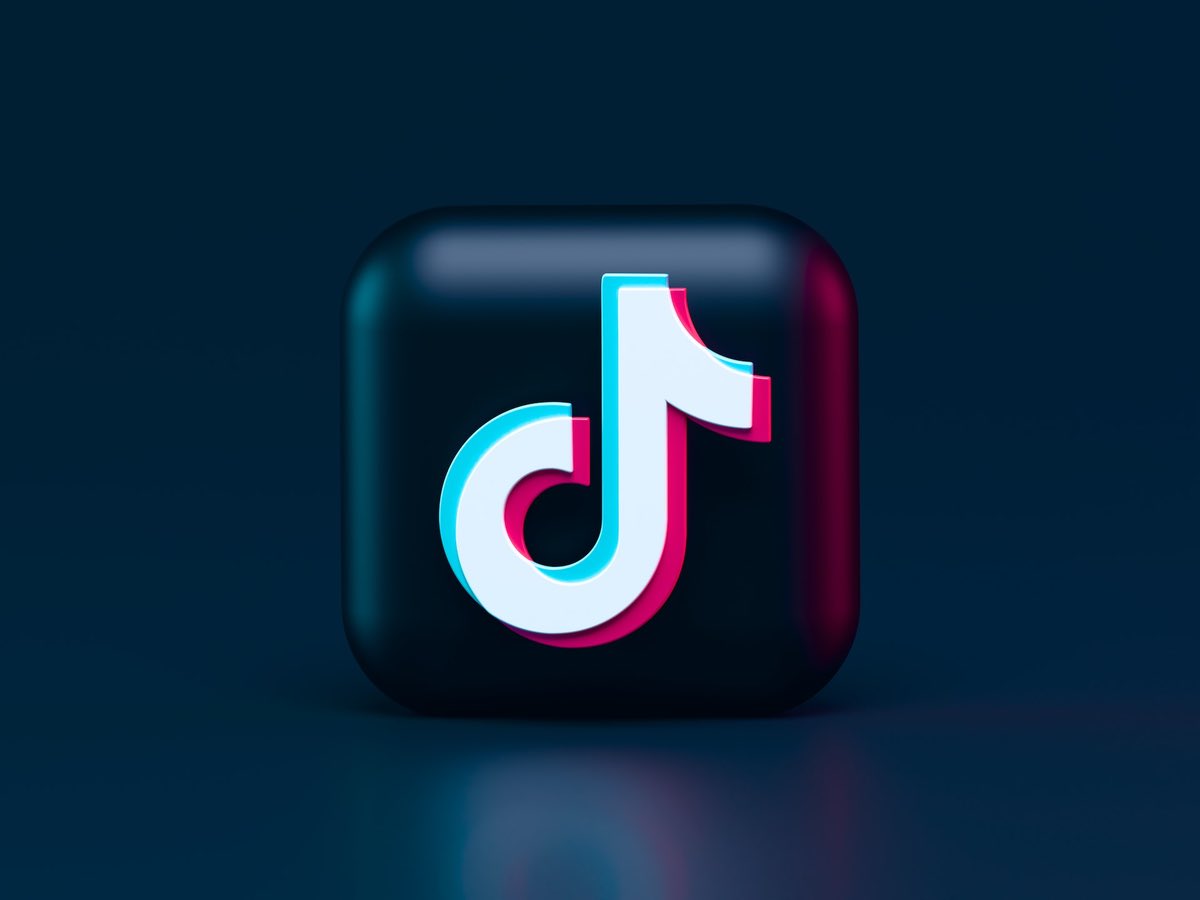 TikTok, by Alexander Shatov, Unsplash https://unsplash.com/@alexbemore